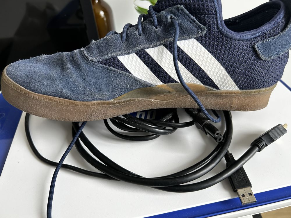Sapatilhas adidas como novas …