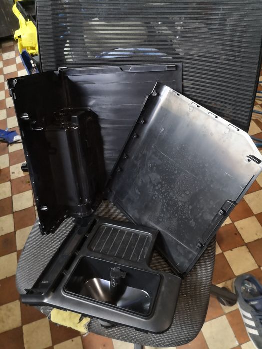 Продам  кавоварку по запчастини bosch vero cup 100