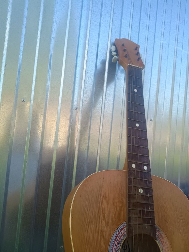 Gitara akustyczna