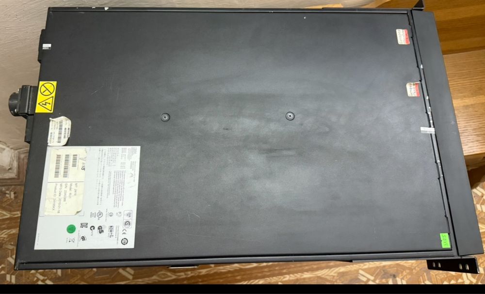 Потужний безперебійник UPS IBM 5000