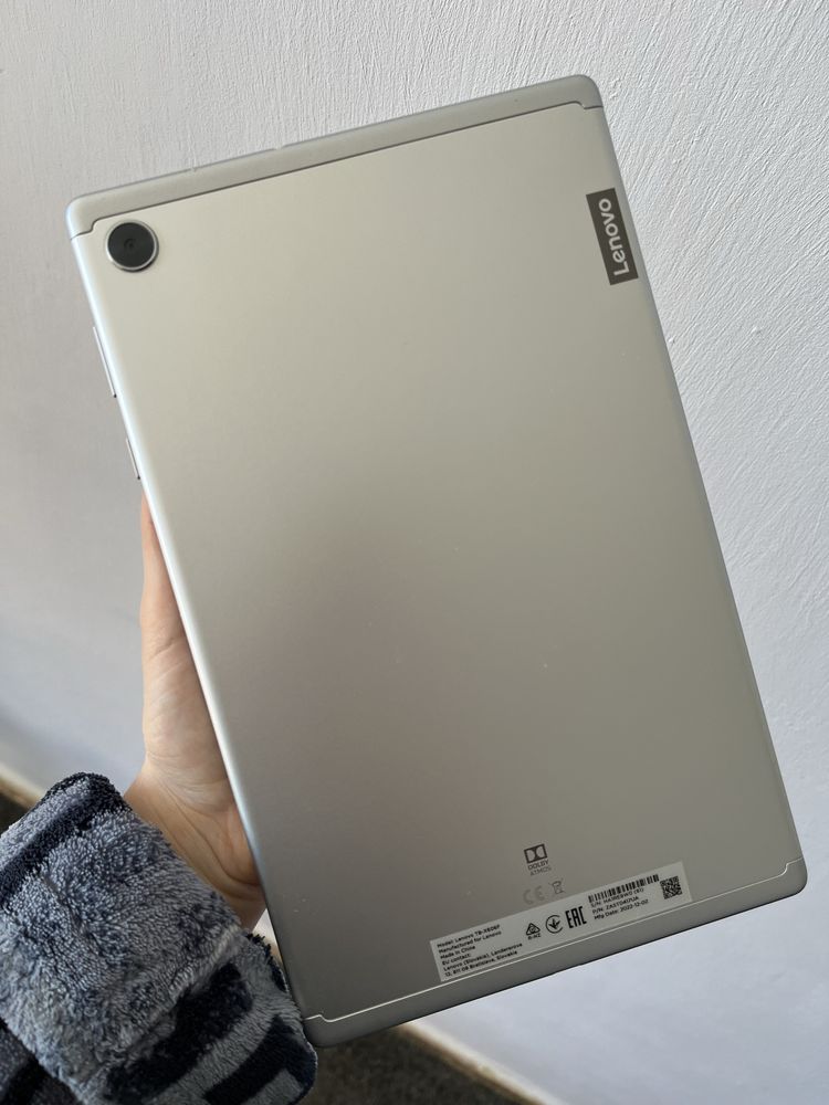 Планшет Lenovo Tab M10 64 GB grey + чохол