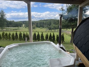 Spa-Mazury-kominek-jacuzzi-sauna Domek dla dwojga -ogrodzona działka