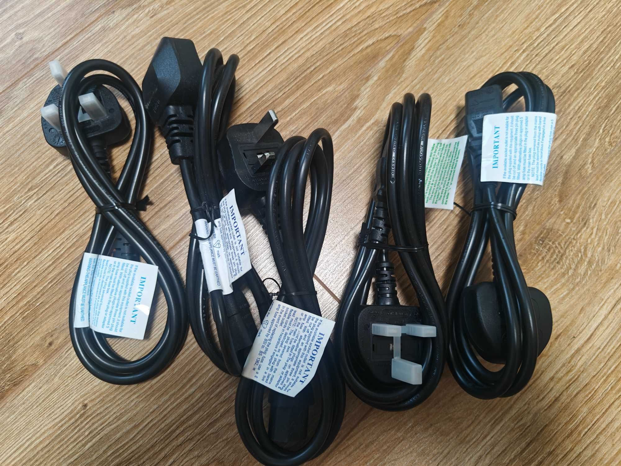 zestaw kabli zasilających 10 sztuk + 5 angielskich oraz 5 sztuk vga
