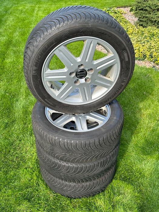 Felgi aluminiowe Volvo V40 V50 V60 opony zimowe 205/55R16 RUN FLAT