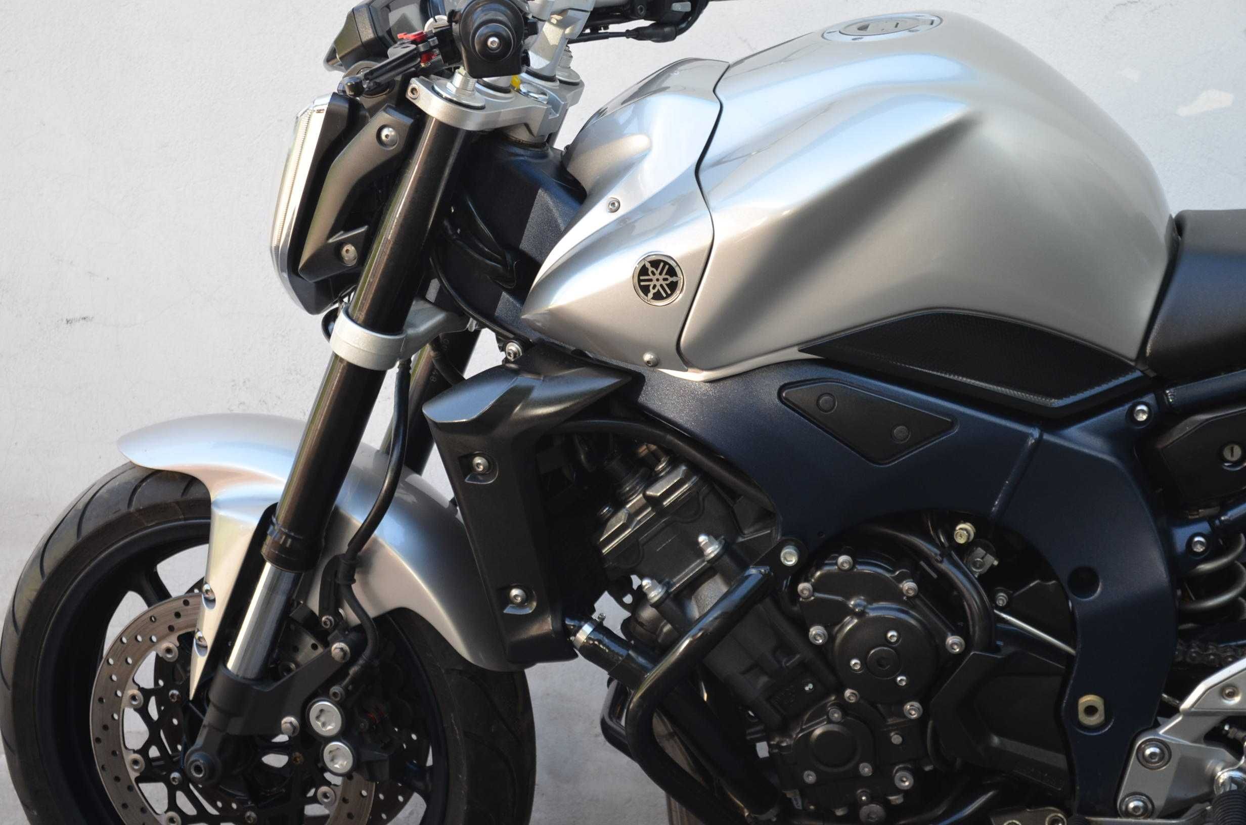 Yamaha FZ1 N fazer 1000 serwis