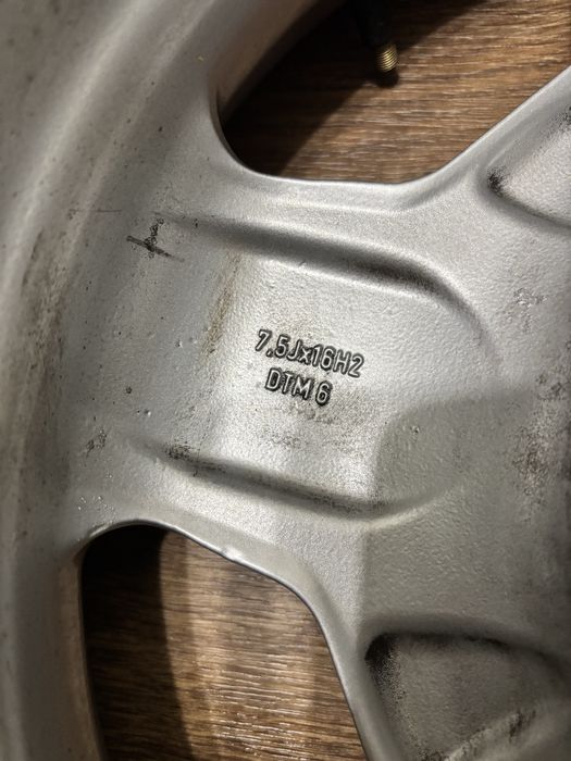 Моноблоки на Мерседес R16