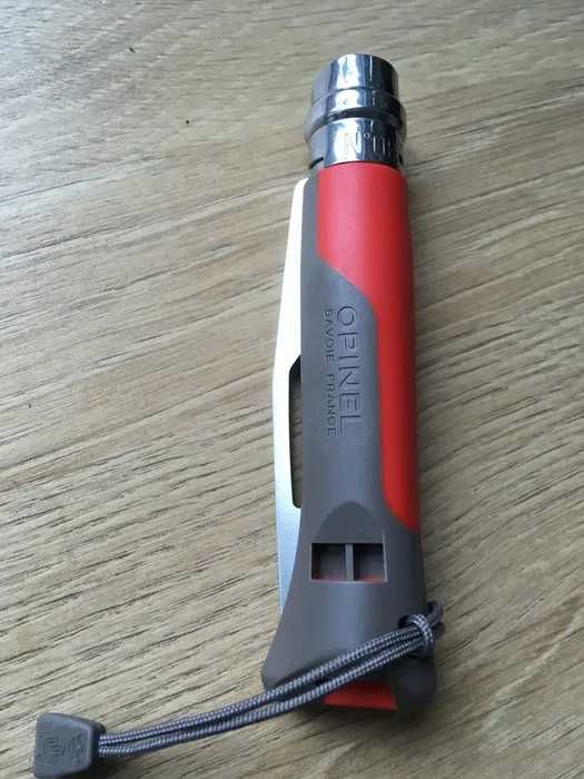 Opinel Outdoor No 8 Earth-Red z gwizdkiem