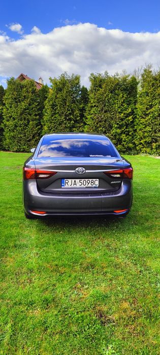 Toyota Avensis T27 Sedan