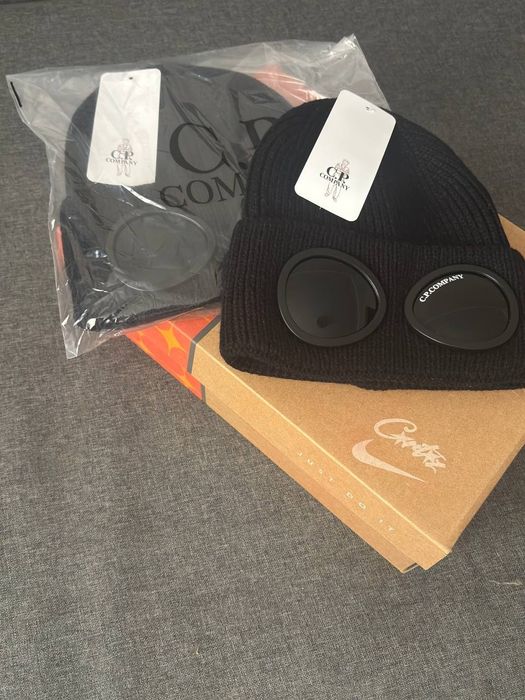 Шапка C.P. Company
