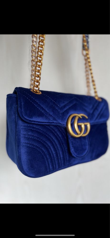 Сумка бархатная на цепочке Gucci абсолютно новая