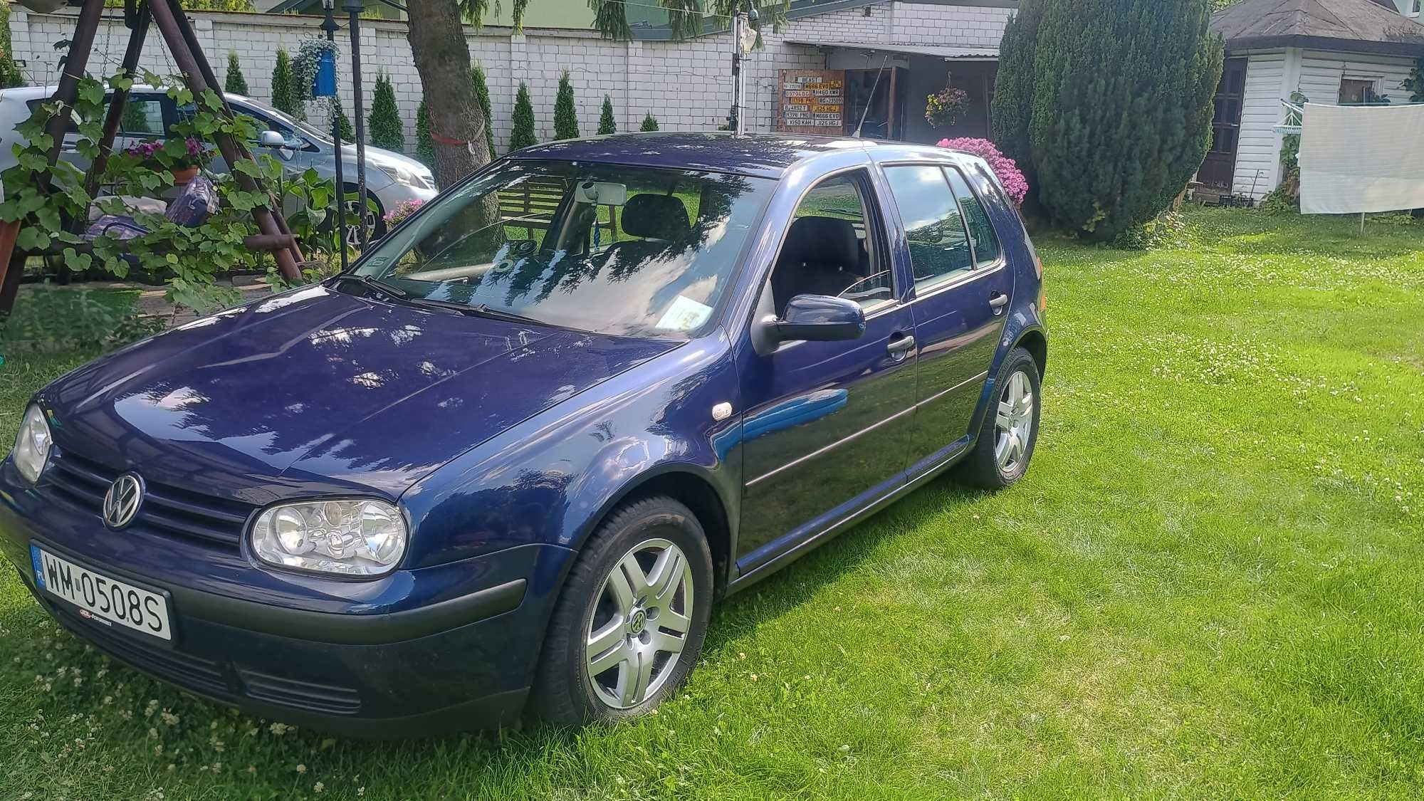 Sprzedam VW Golfa IV generacji 1.4 benz.2002 rok 100% sprawny stan bdb