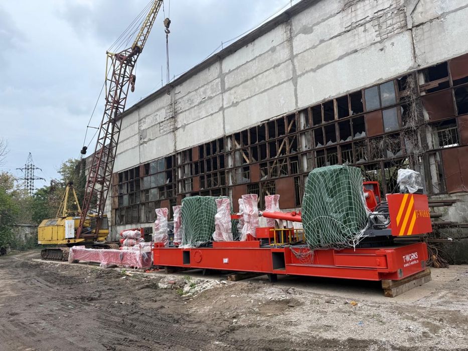 Продам сваевдавливающую установку(палебій, сваебой)