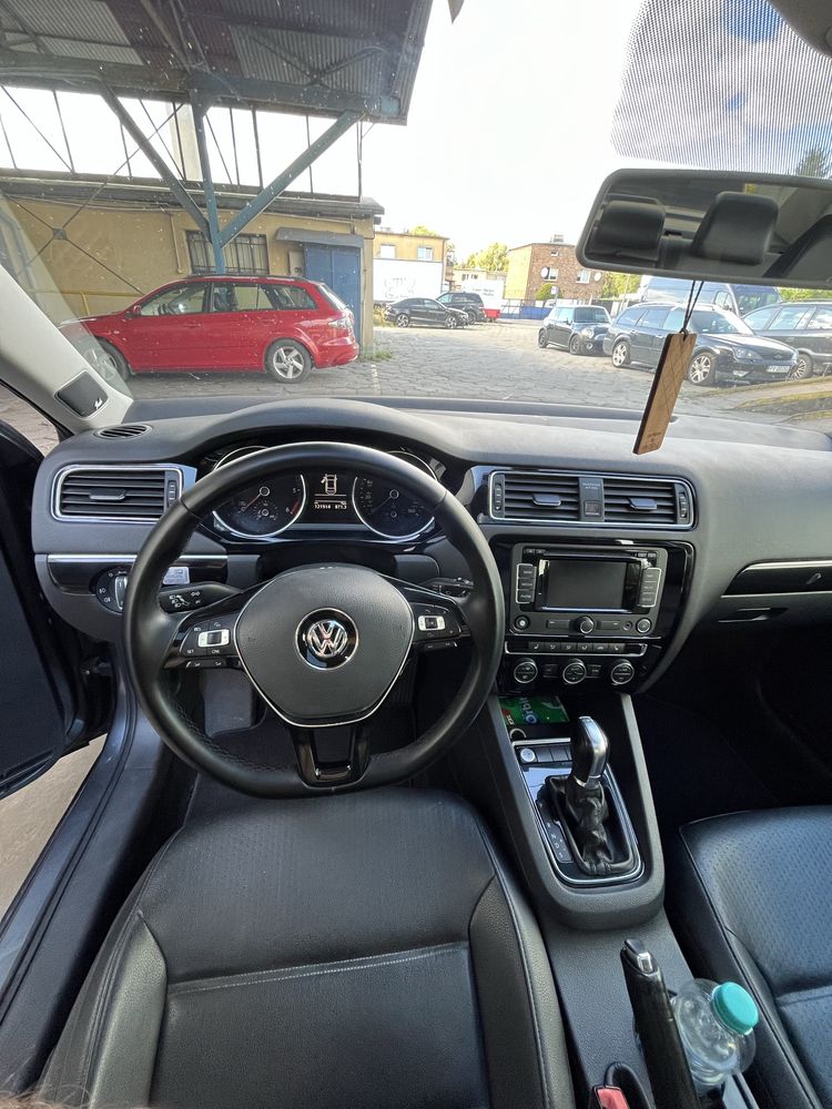 Volkswagen Jetta 2.0 TDI SEL 2015 • Automat • Full opcja • Zadbana