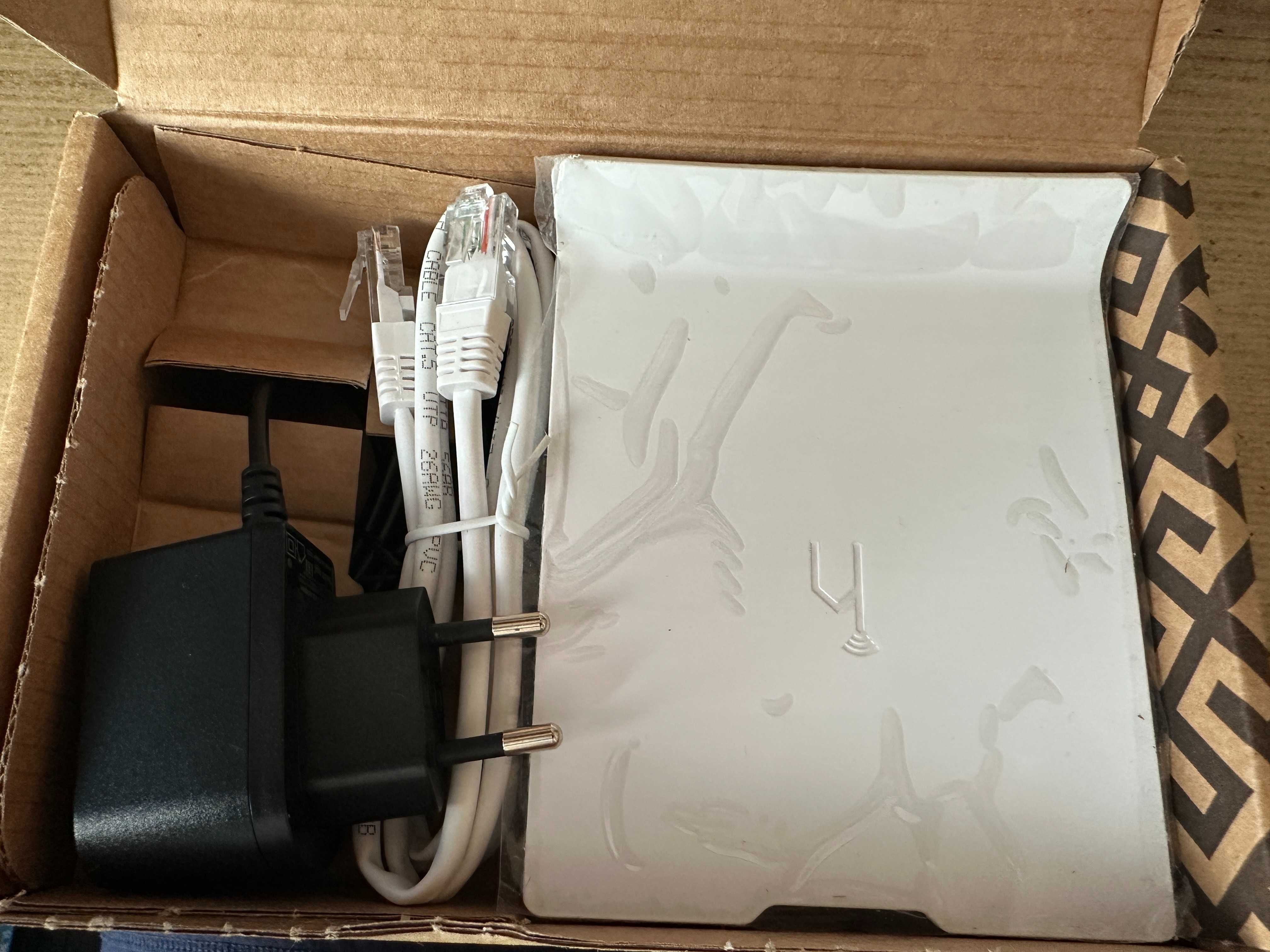 Маршрутизатор MikroTik hAP lite ТС (RB941-2nD-TC)