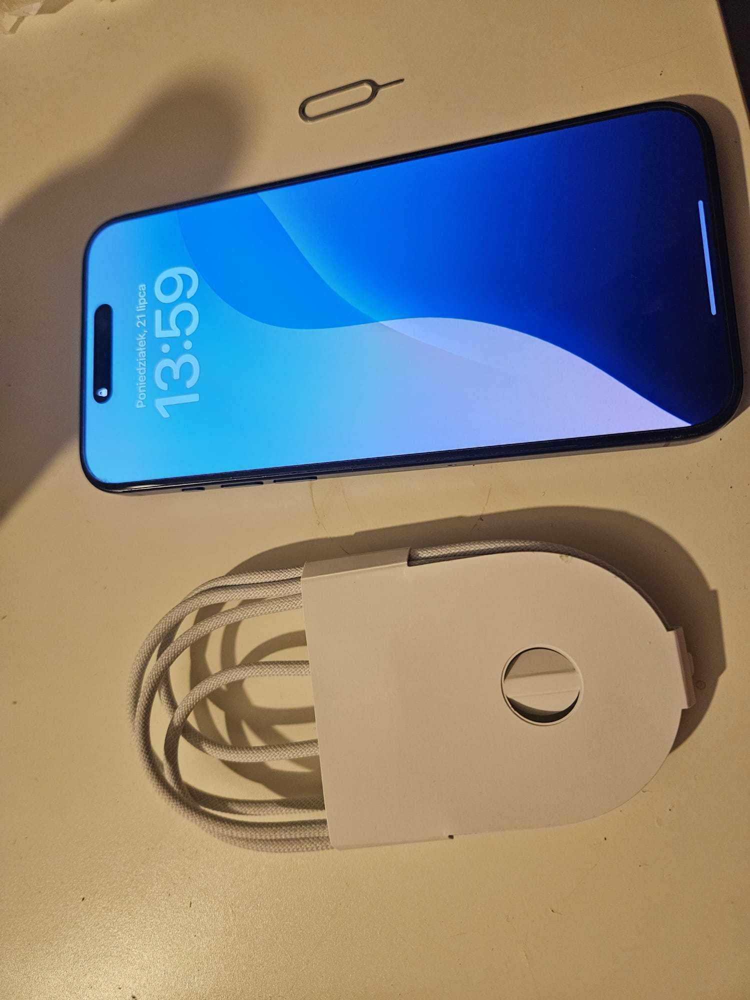 iPhone 15 PRO MAX - 256 GB, zestaw