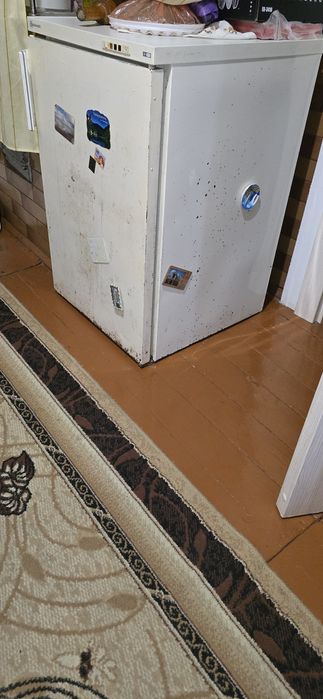 Продаж морозильної камери