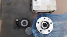 LOZYSKO PIASTA TYL AUDI A4 B8 8K0501611