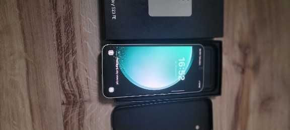 Sprzedam samsung S 23 FE w ladnym stanie