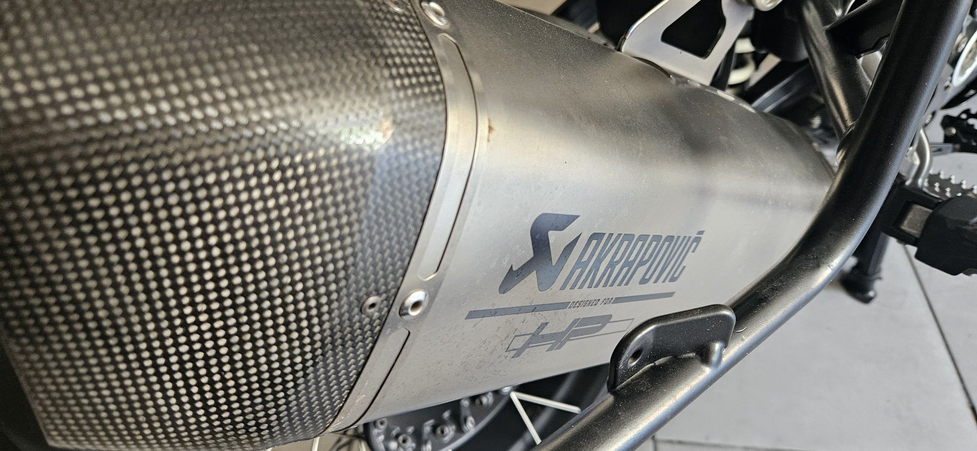 URGENTE Troca se escape Akrapovic GSA 1250