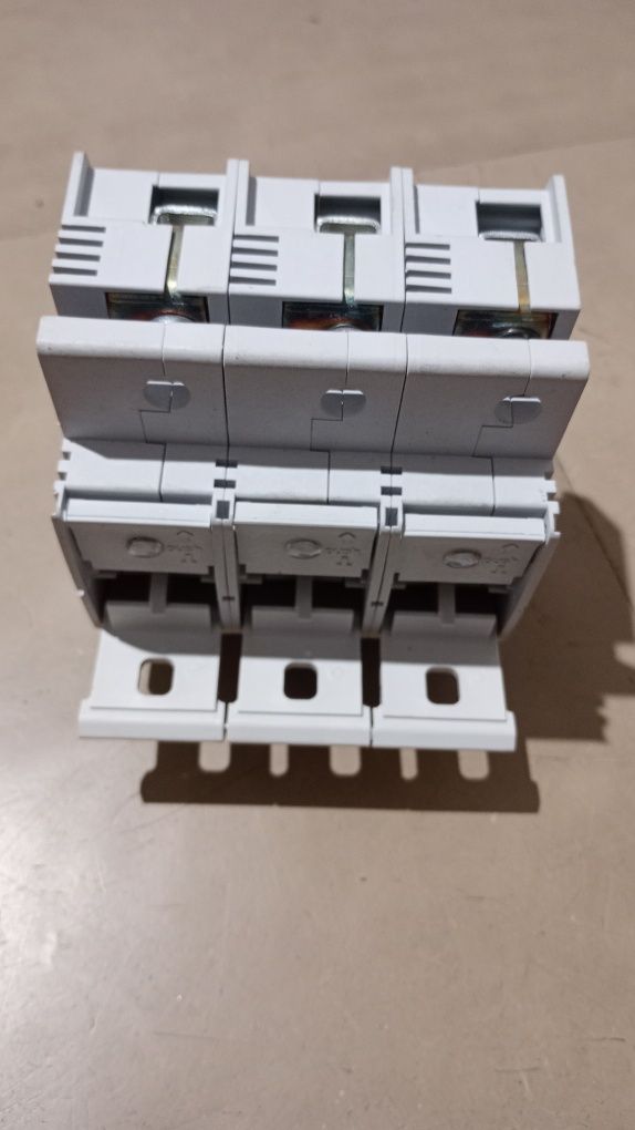 Rozłącznik Schneider Electric 400 V IP20 63 A