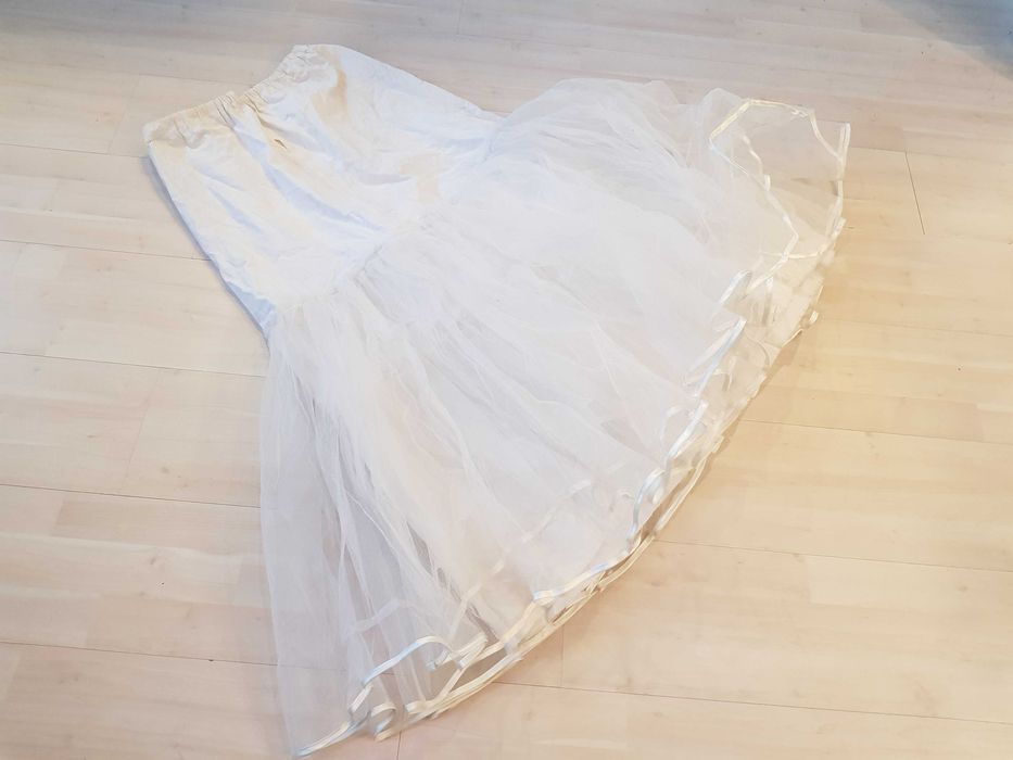 strój długa spódnica tiulowa biała XL 529