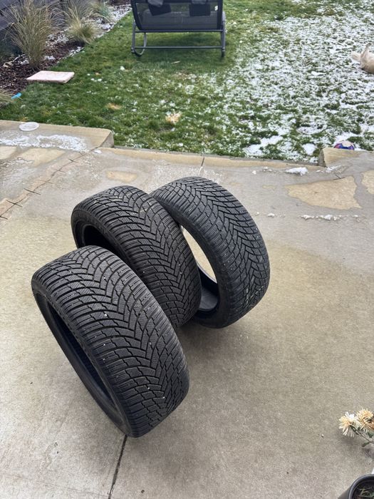 Fireston winterhawk 4 225/45 R17