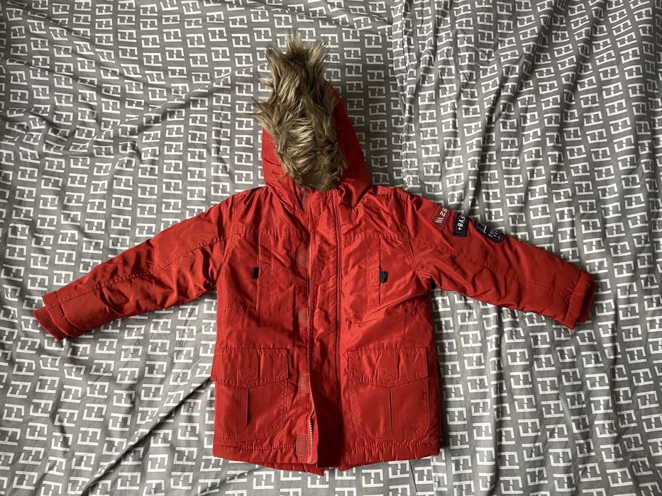 Парка з капюшоном