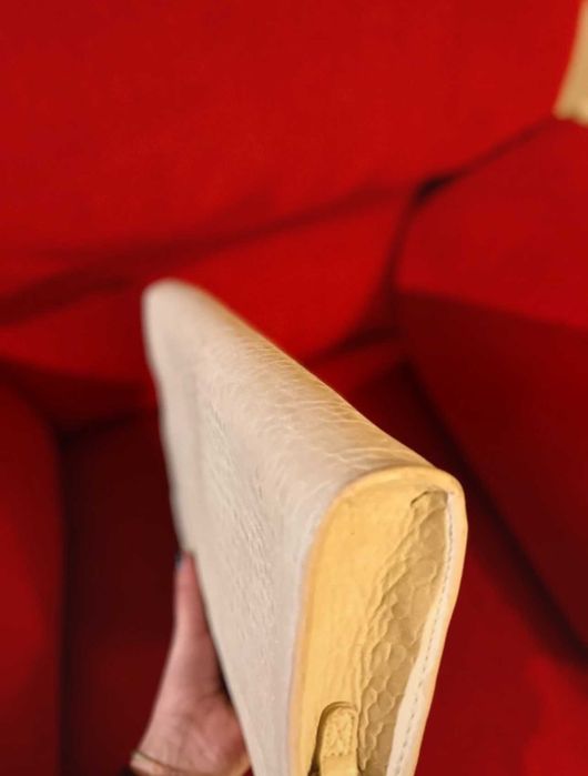 Clutch Poli-Pele Parfois