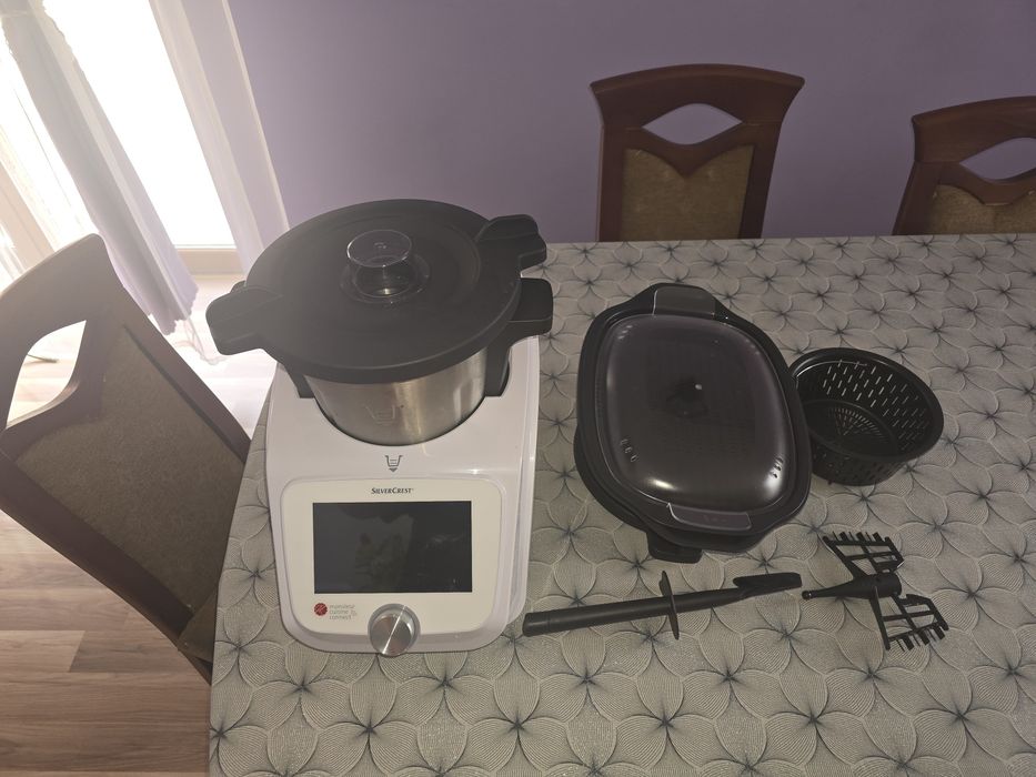 Robot kuchenny Lidlomix model 2023 Monsieur Cuisine Connect Wi-Fi PL
