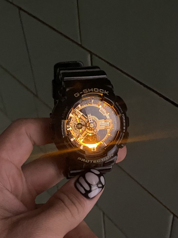 Gshock casio Black & Gold