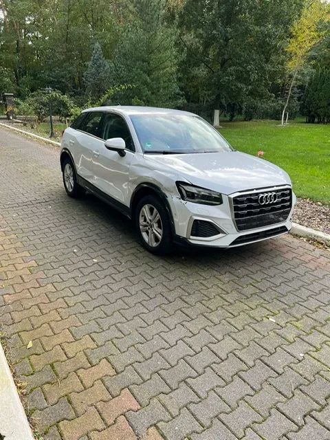 Audi Q2 Audi Q2, sprowadzone, uszkodzone, kpl. dokumentów, silnik pali