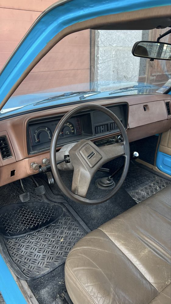 Isuzu  kbd26  como nova