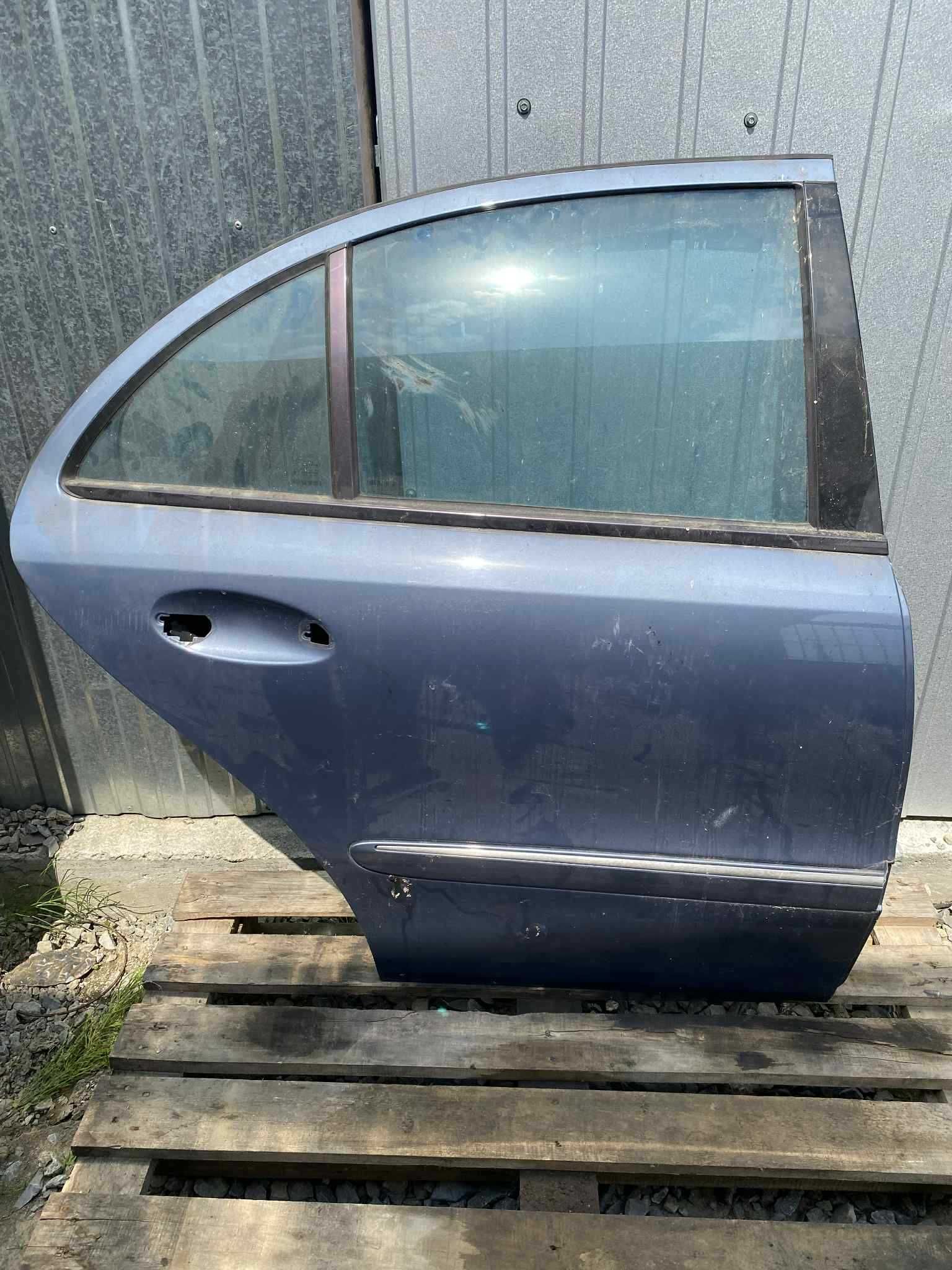 komplet drzwi do mercedesa w211