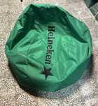 Puff Heineken “semi novo”