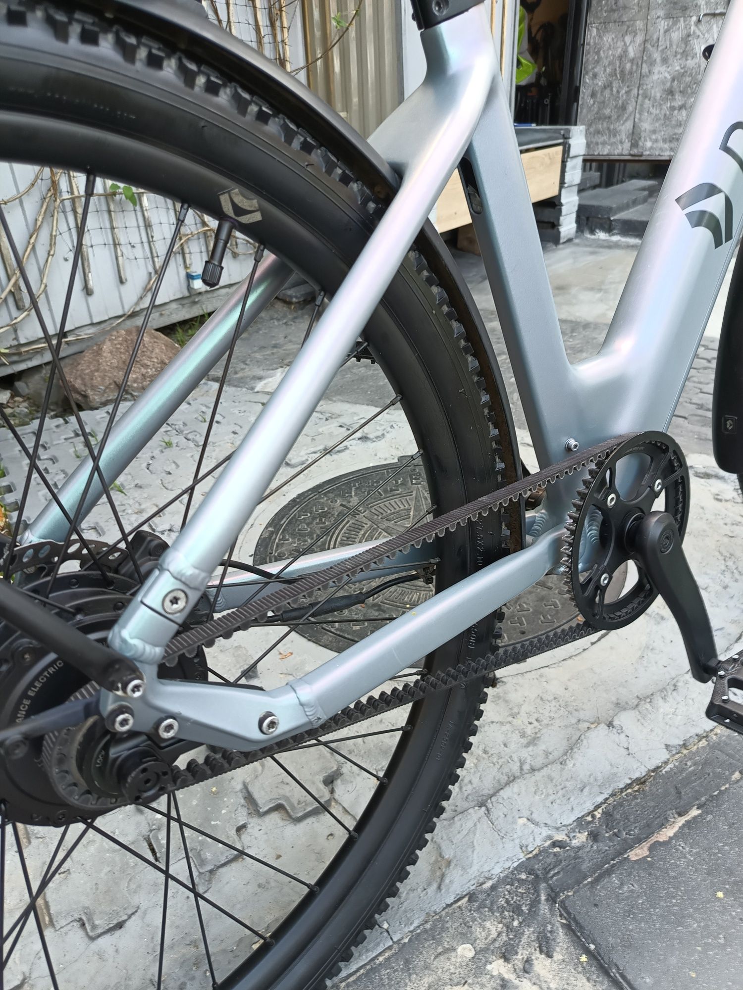 Електровелосипед на ремне Germany Dance Ebike 17 кг как новый с зарядн