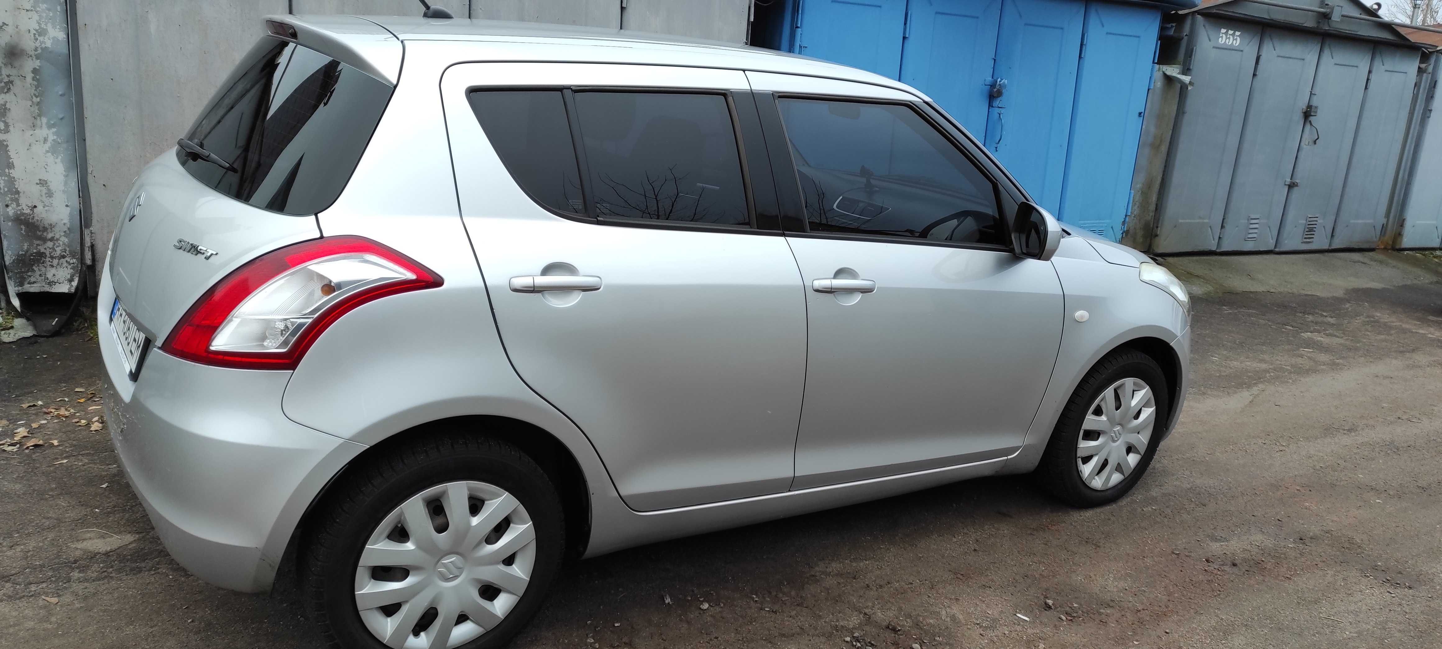 Продам авто Suzuki Swift 2011