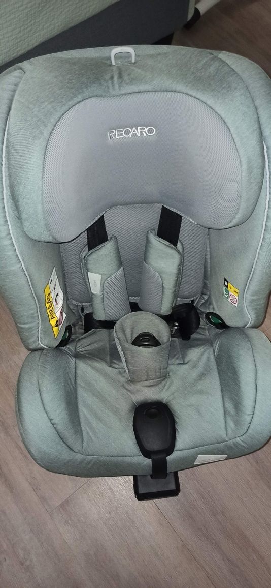 Cadeira RECARO Salia 125 Rotativa c/ISOFIX - carbon grey