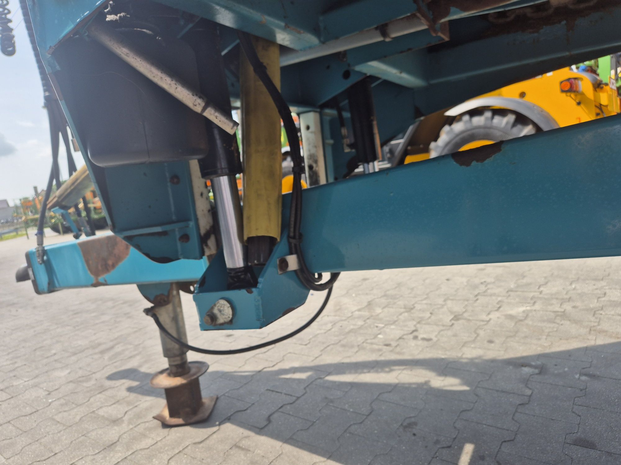 Rozrzutnik Obornika Rolland 6820 RollForce 20m3 Talerze do Wapna