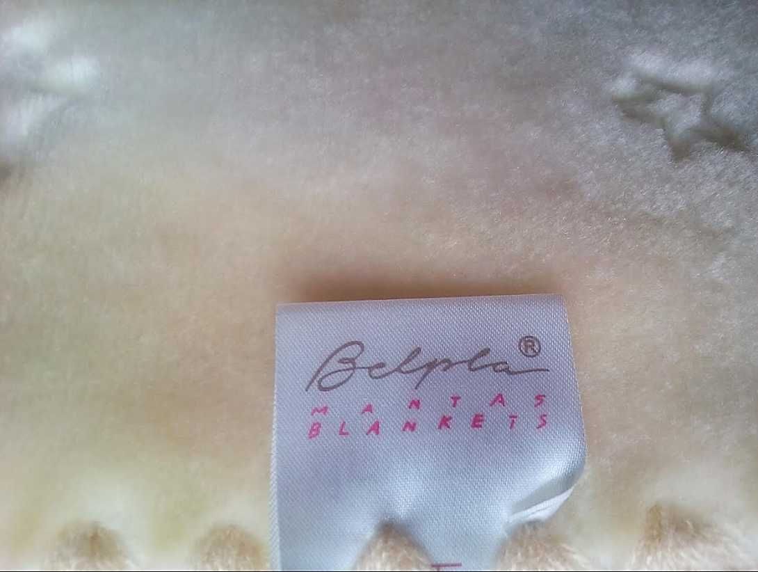 Lindo Cobertor/manta bebé "Baby Perla Gold" Novo, com 80 x 110cm
