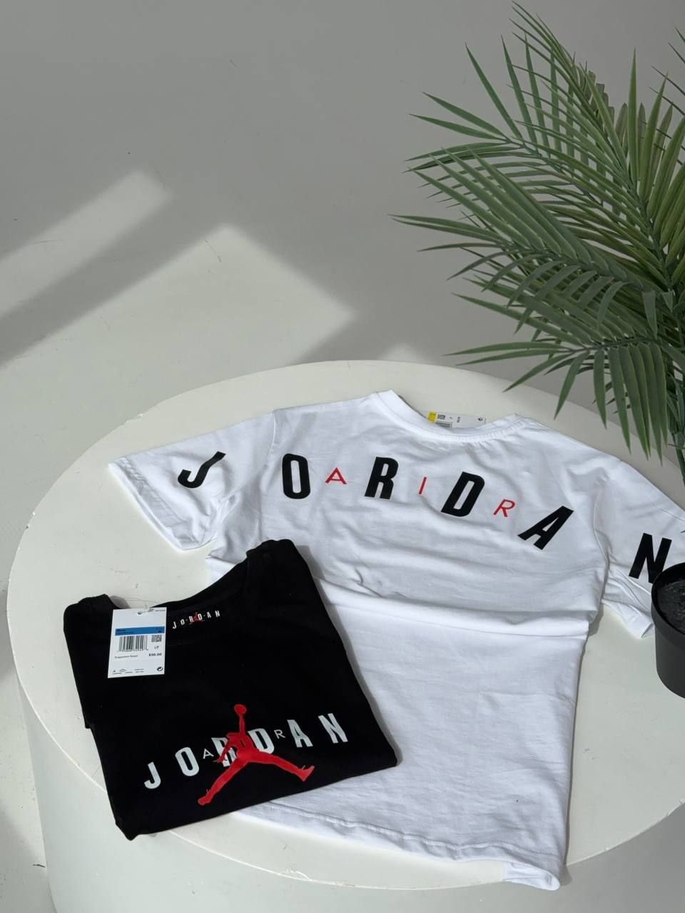 Продаюця Футболки Jordan