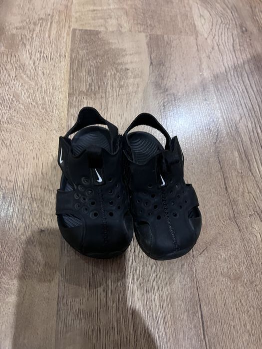 Сандали найк