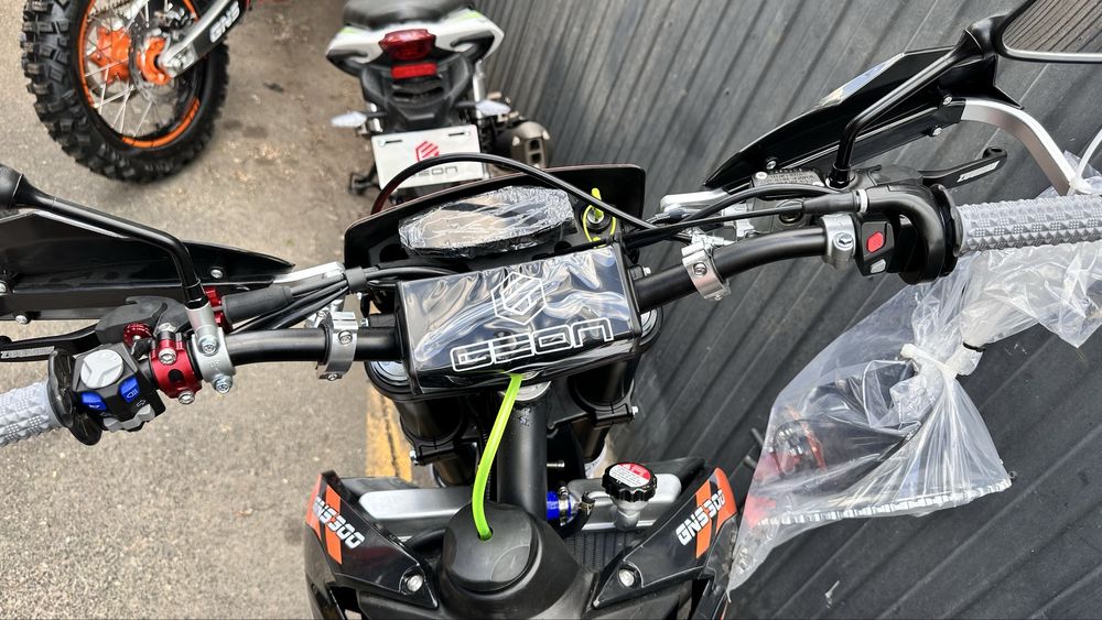 Мотоцикл GEON DAKAR GNS 300 (21/18) МКПП-5