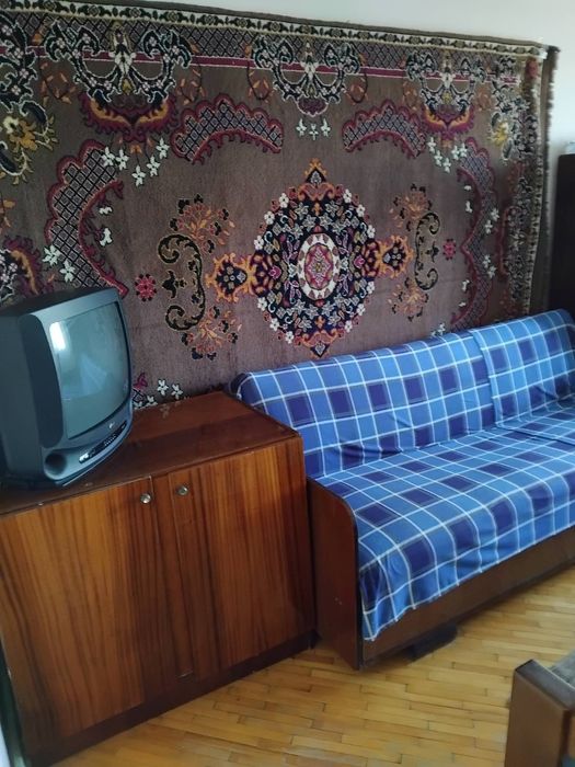 Здаю окрему кімнату в самому центрі.