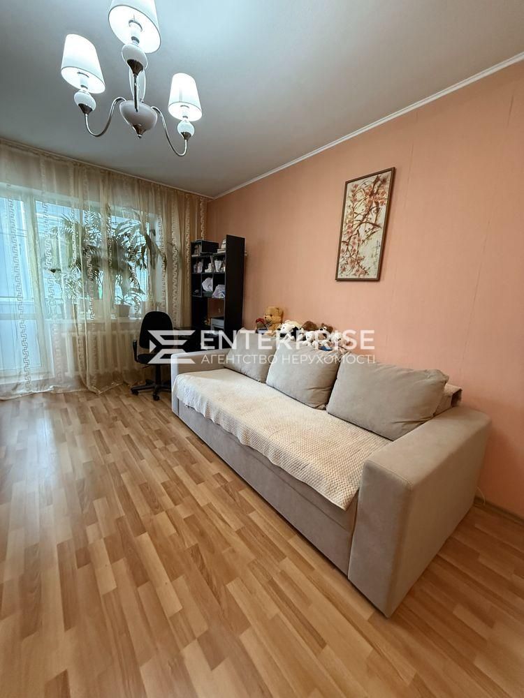Продаж 2к квартири вул. Озерна, 14 Оболонський район