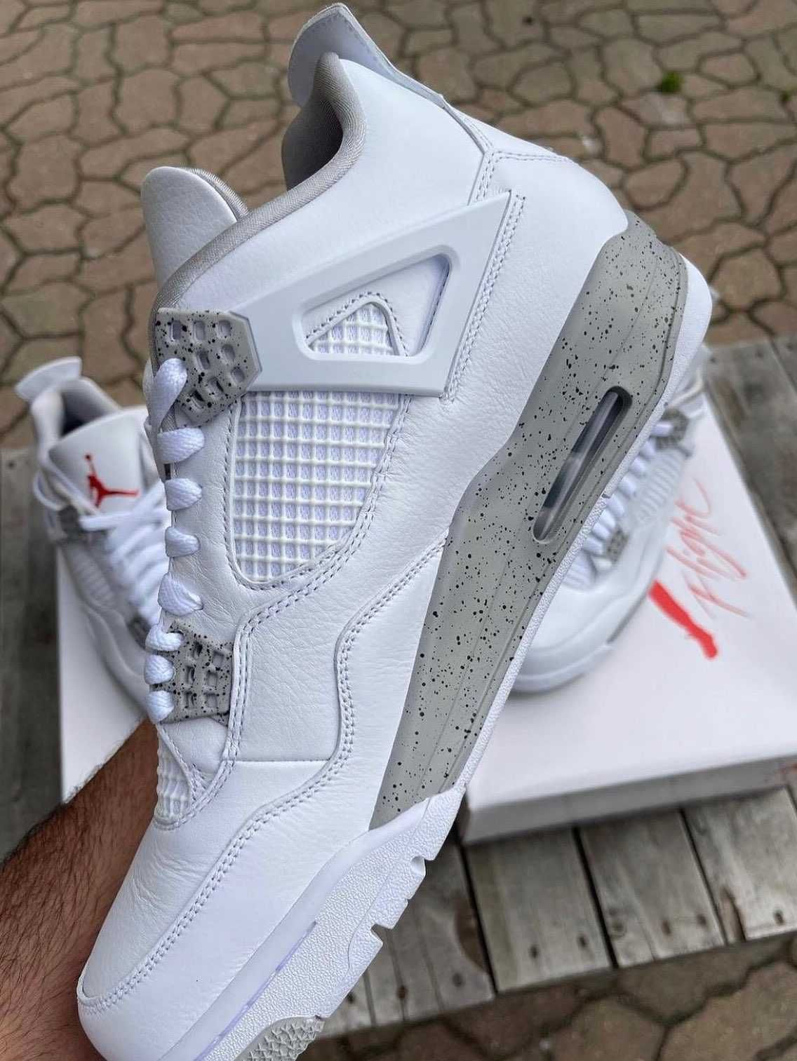 "Buty męskie Jordan 4 Retro" Oreo Biały Roz 39