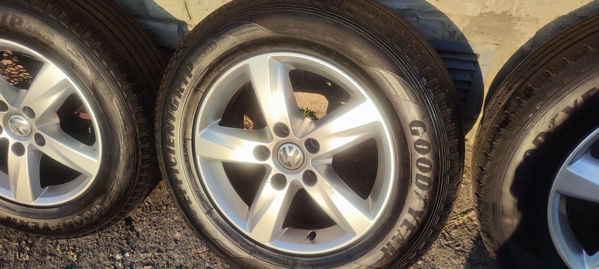 Шини з Дисками 245/65 R 17 Good Year для Volkswagen Touareg