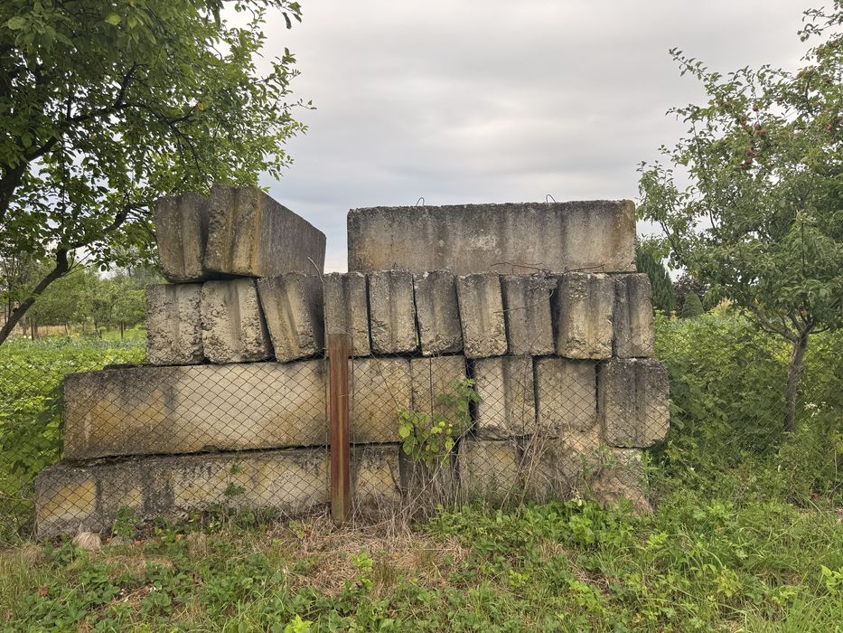 Продам фундаментні блоки