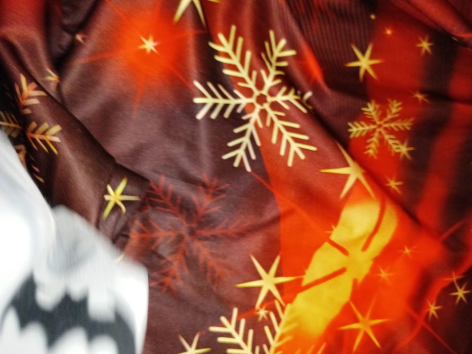 Новогодние женские платья