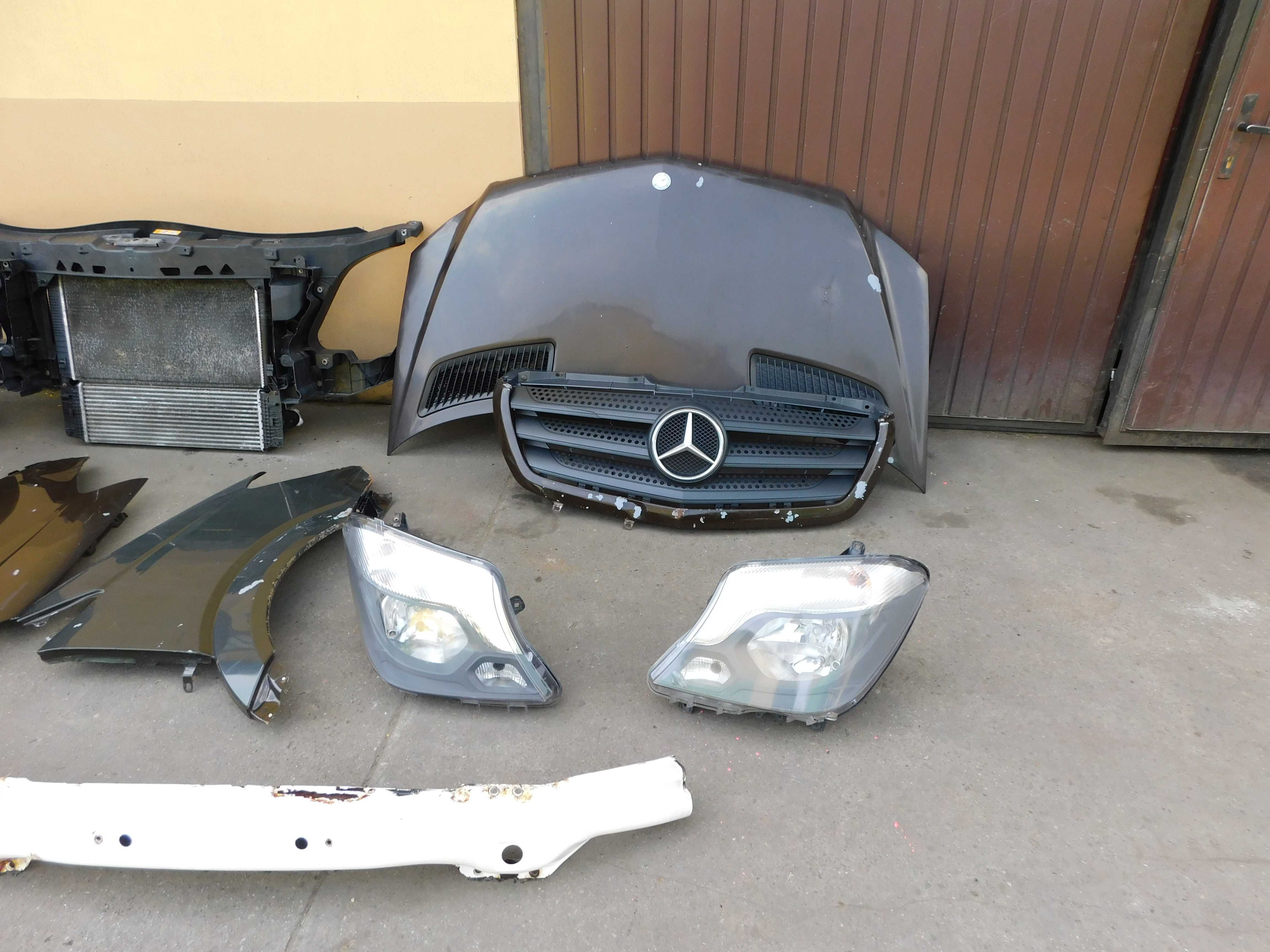 Mercedes Sprinter 906 Lift przód kompletny maska lampy chłodnice OEM