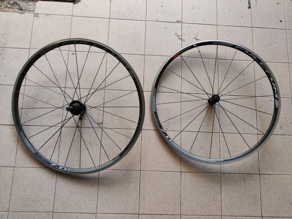 Par de rodas fulcrum 7.0 estrada cepo shimano